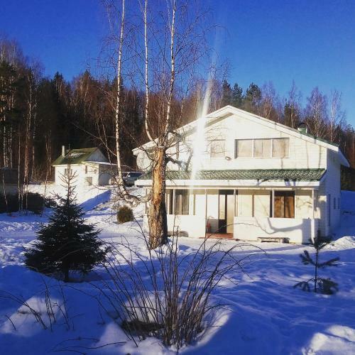 Suan-ryuttyu Lodge Near Sortavala