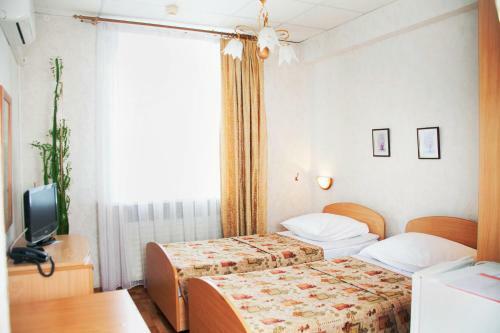 Hotel Equator Lite