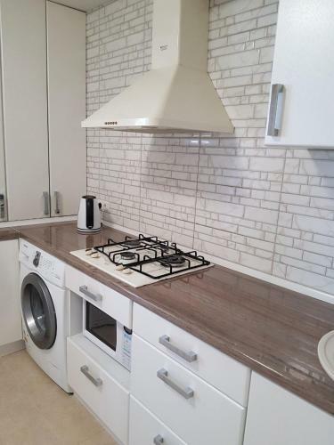 Apartment On Nahimova 40