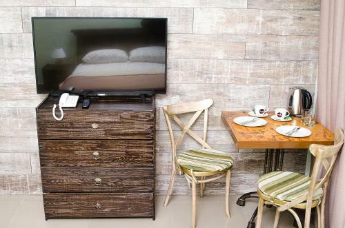 City Hotel