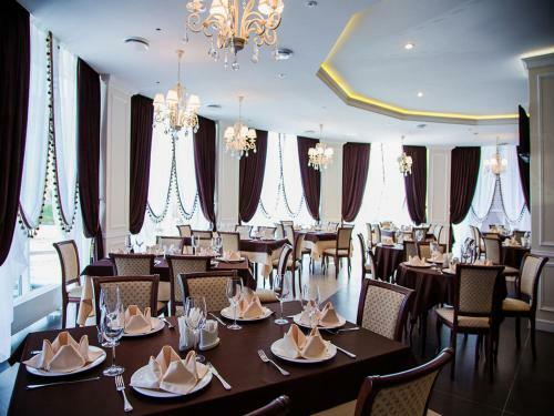 Grand Hotel