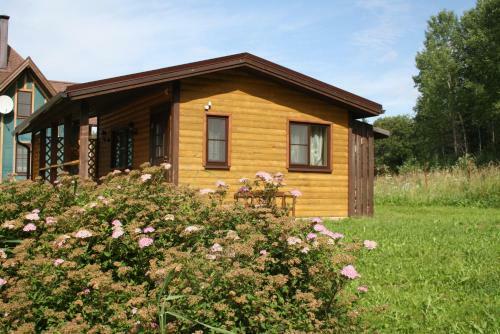 Hostal Holiday Home Tihotut