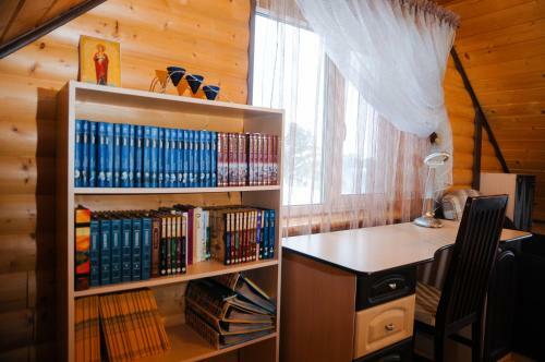 Hostal Holiday Home Tihotut