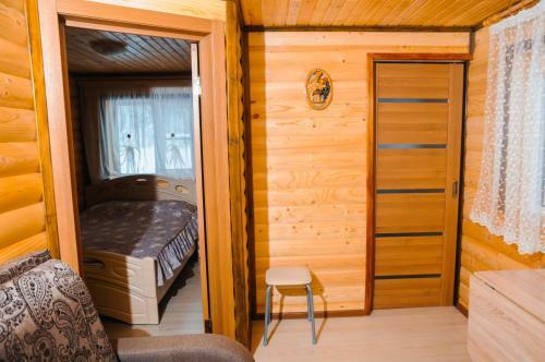 Hostal Holiday Home Tihotut