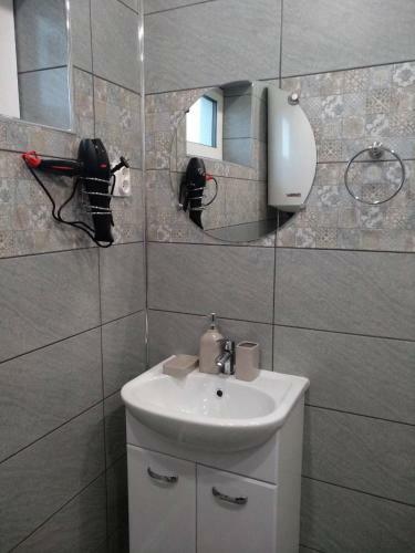 Hostal Lintu 2