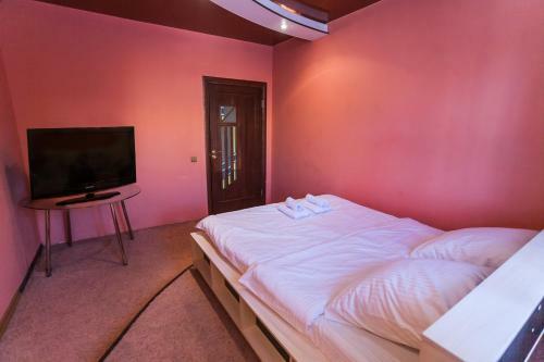 Apartamento 2kv Alieksandra Matrosova 1/2