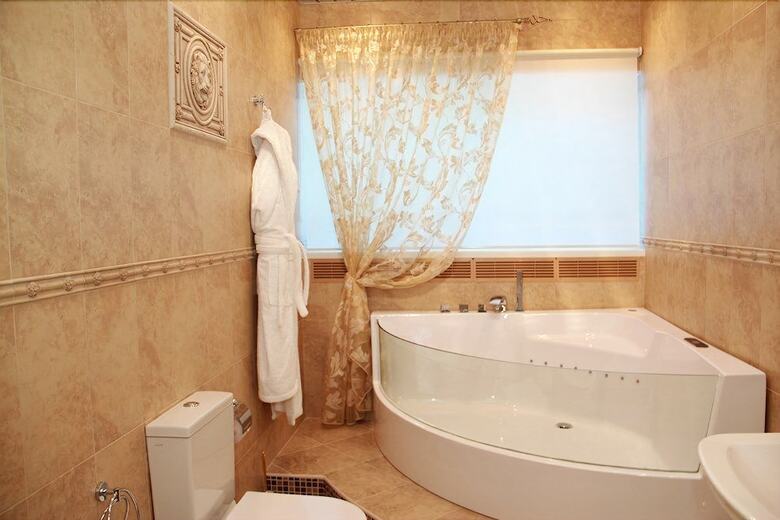 Lazurny Bereg Hotel