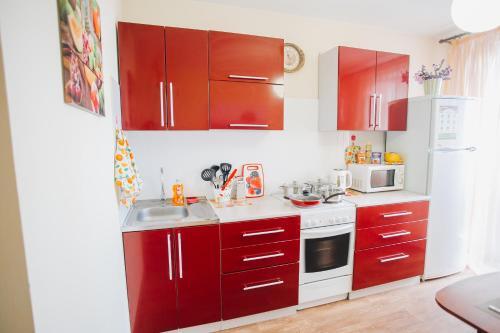 Apartamento Sutkidvoye On Traktornaya
