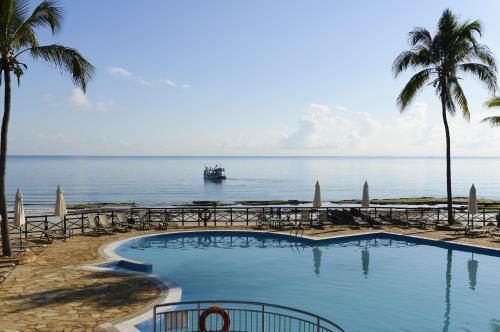 Bed & Breakfast Ledger Plaza Bahari Beach Hotel