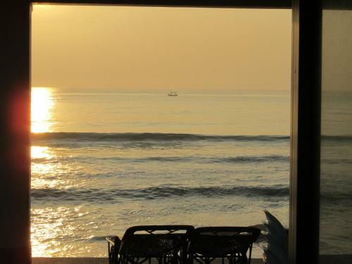 Hotel Bang Boet Bay Beach Resort