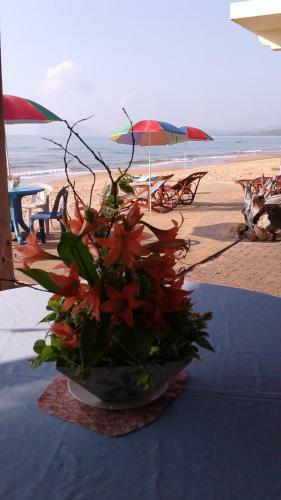 Hotel Bang Boet Bay Beach Resort