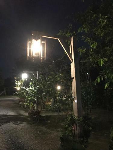 Hotel Baan Suan Rim Nam