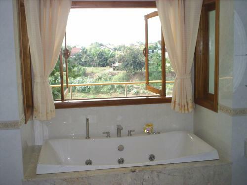 Ban Rim Nam Riverside Resort