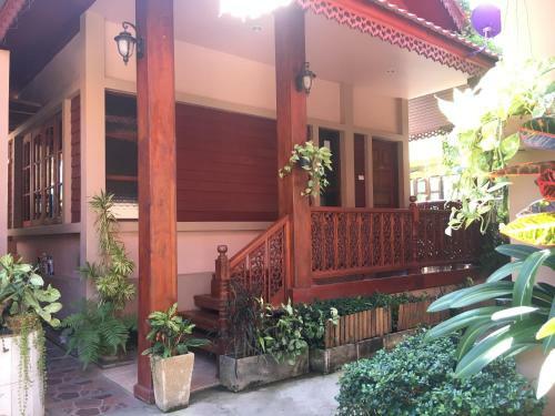 Hotel Chok-wasana Guest House