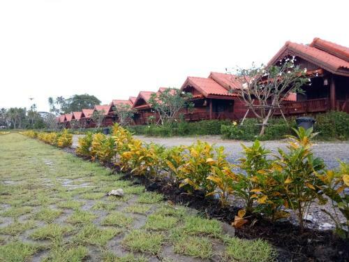 Hotel Ploenura Resort Laemsing