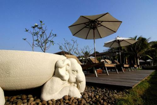 Kuiburi Hotel & Resort