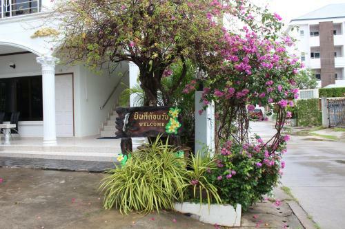 Hotel White Elephant Resort