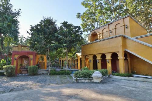Hotel Capital O At Nata Chiangmai Chic View