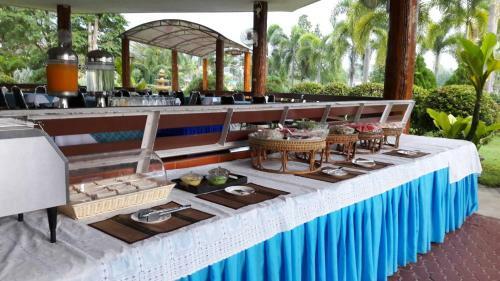 Hotel Tanaosri & Creekside Resort