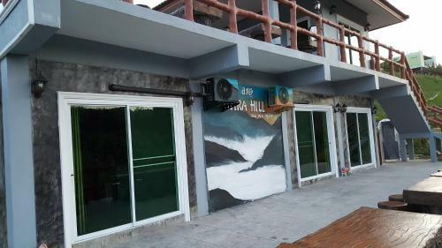 Hostal Tarahill Khao Kho