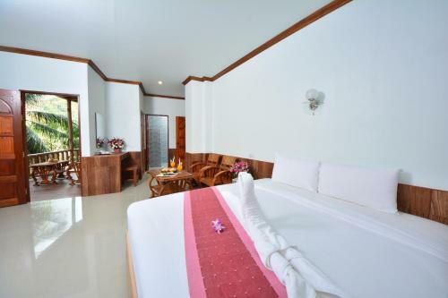 Hotel Haad Yao Bayview Resort & Spa