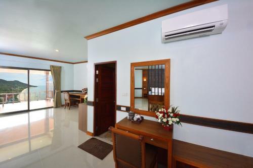 Hotel Haad Yao Bayview Resort & Spa