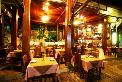 Hotel Haad Yao Bayview Resort & Spa