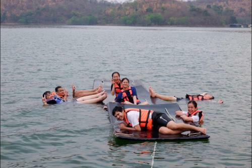 Phu Pan Floatel