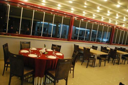 Umur Hotel