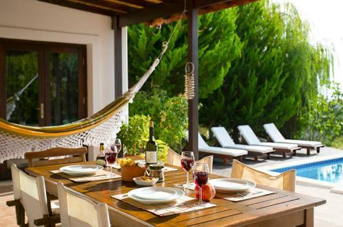 Islamlar Villa Sleeps 6 Pool Air Con Wifi