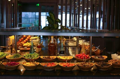 Hotel Ramada Resort By Wyndham Unye
