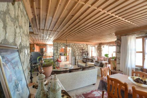 Korunakl? Villa Ceylin