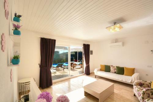 Private Villa Araf