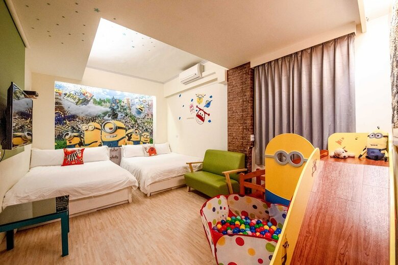 Hotel Treasure House
