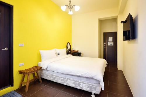 Bear Station Hotel