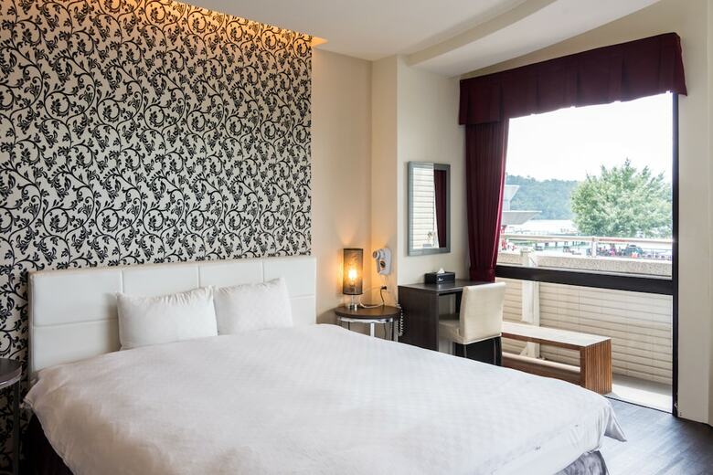 Bed & Breakfast Hu Yue Lakeview Hotel