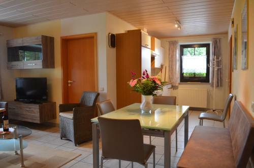 Apartamento Ferienwohnungen "crombacher Muehle"