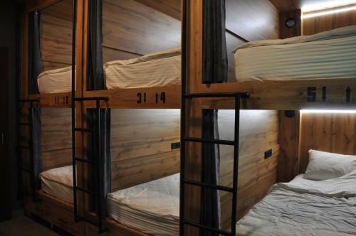 Full House Hotel & Capsule Hostel, Rivne