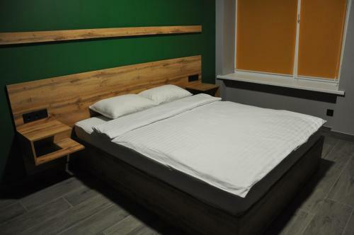 Full House Hotel & Capsule Hostel, Rivne