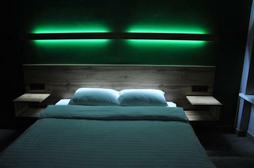 Full House Hotel & Capsule Hostel, Rivne