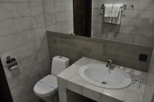 Full House Hotel & Capsule Hostel, Rivne