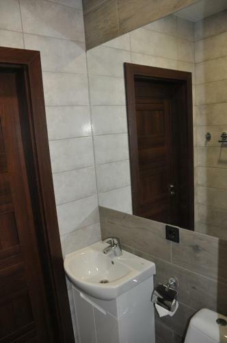 Full House Hotel & Capsule Hostel, Rivne