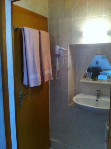 Hotel Defive