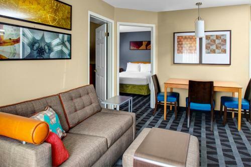 Hotel Towneplace Suites Fresno