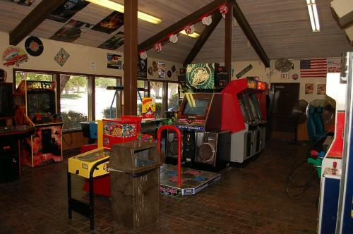 Soledad Canyon Studio Cabin 19