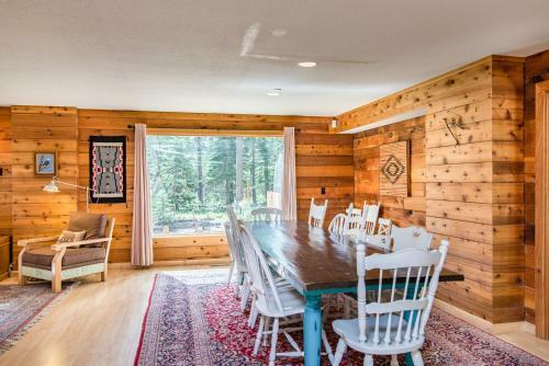 Cedar Log Cabin