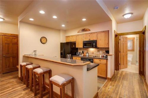 2103 Timberline Lodge, Trappeur's Crossing