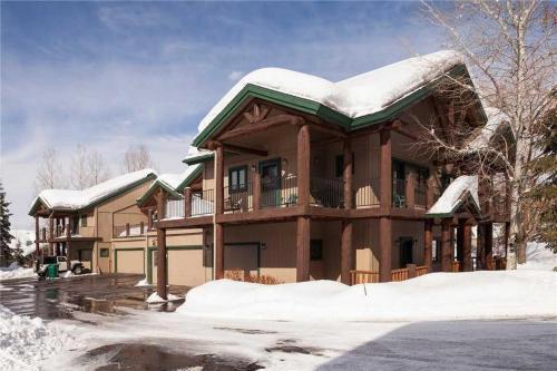 Saddle Creek Sc765