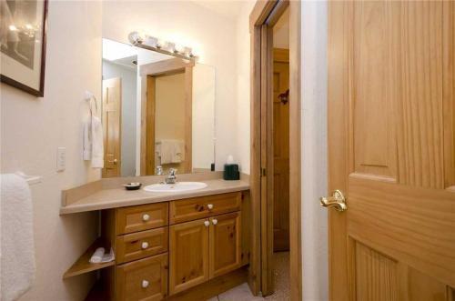 Saddle Creek Sc765