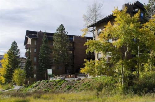 Storm Meadows East Slopeside - Se043